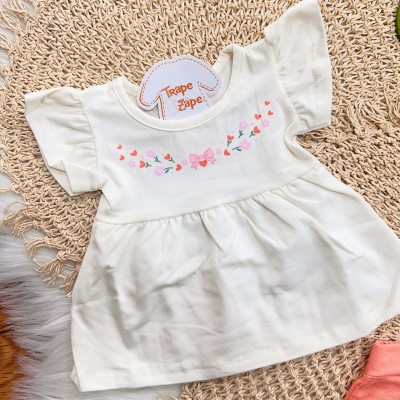 Conj. Blusa Manga Curta Flores com Laços e Short - Off White e Salmão